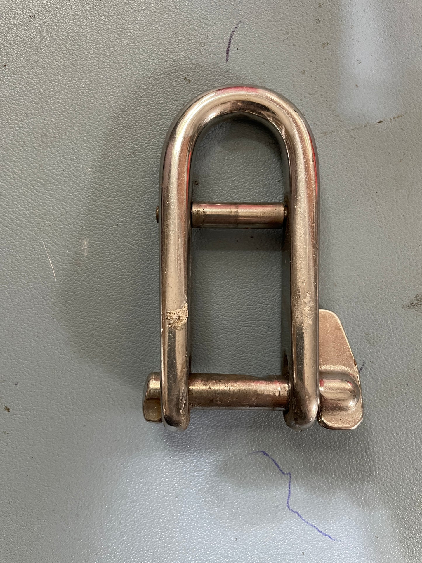 Stainless Steel Wichard Fixed Bail Shackle - 3/4" Width