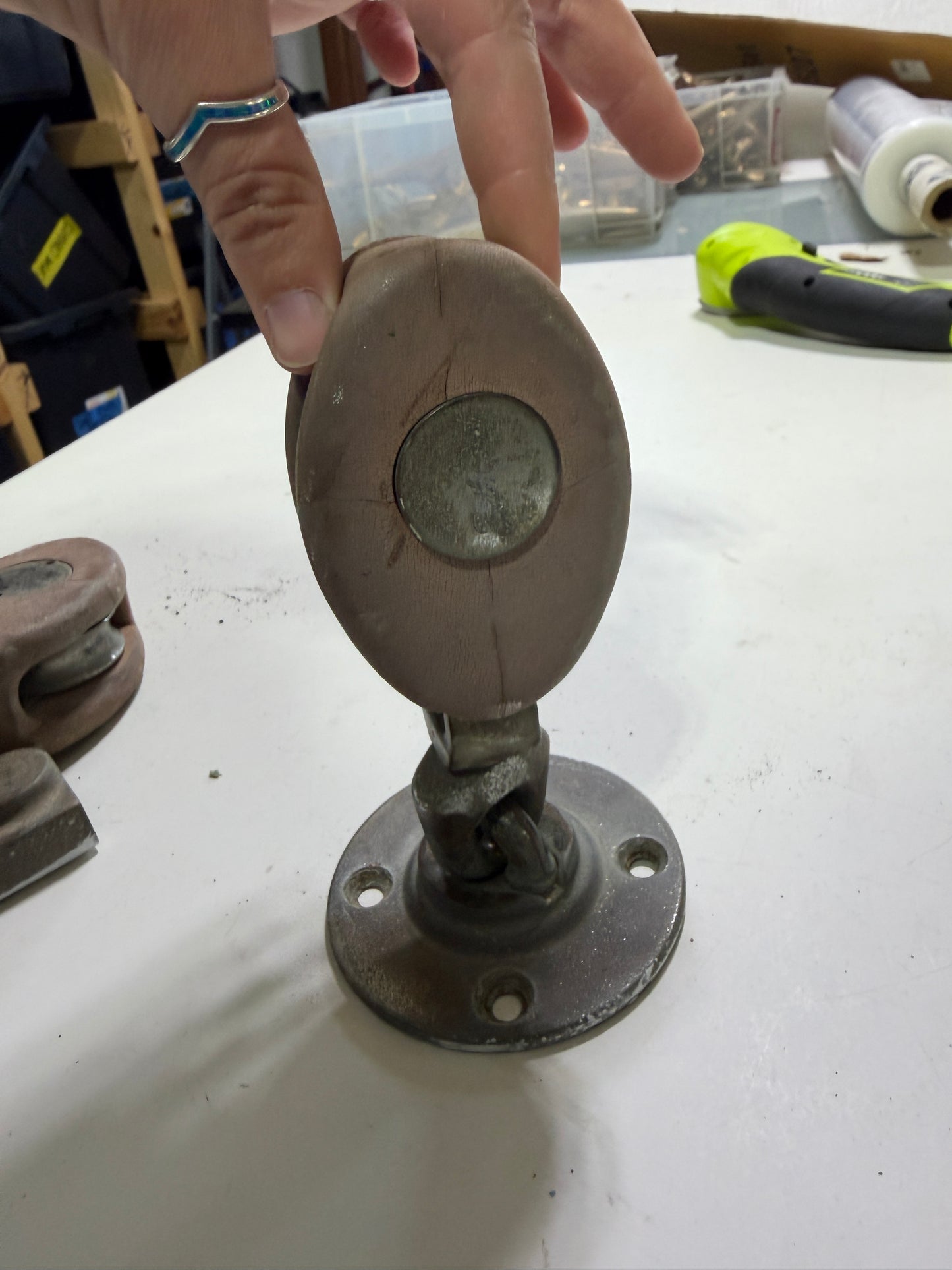 South Coast Standing Swivel Block - 1/2" Line