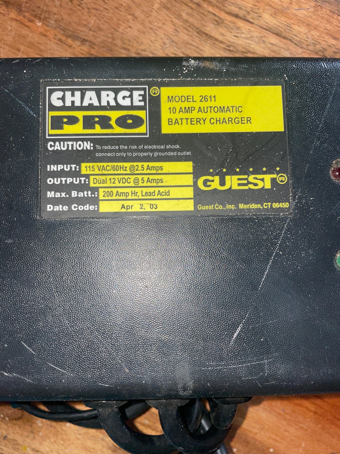 Guest Charge Pro MODEL 2611 10am Battery Charger - WORKS