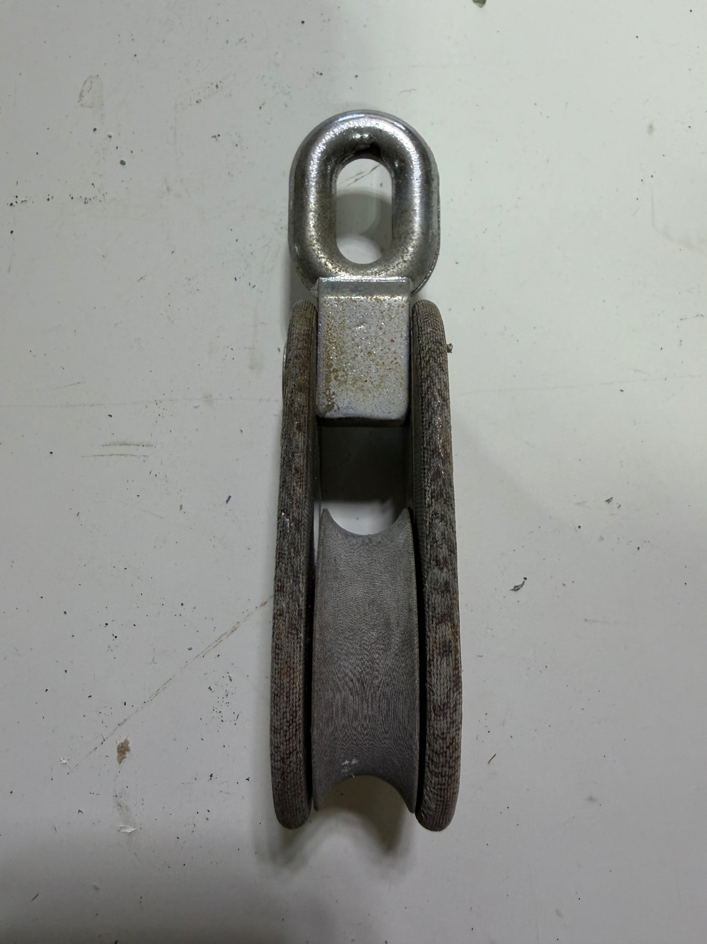 Tufnol 1 7/8" Sheave Fixed Block - 3/8" Line
