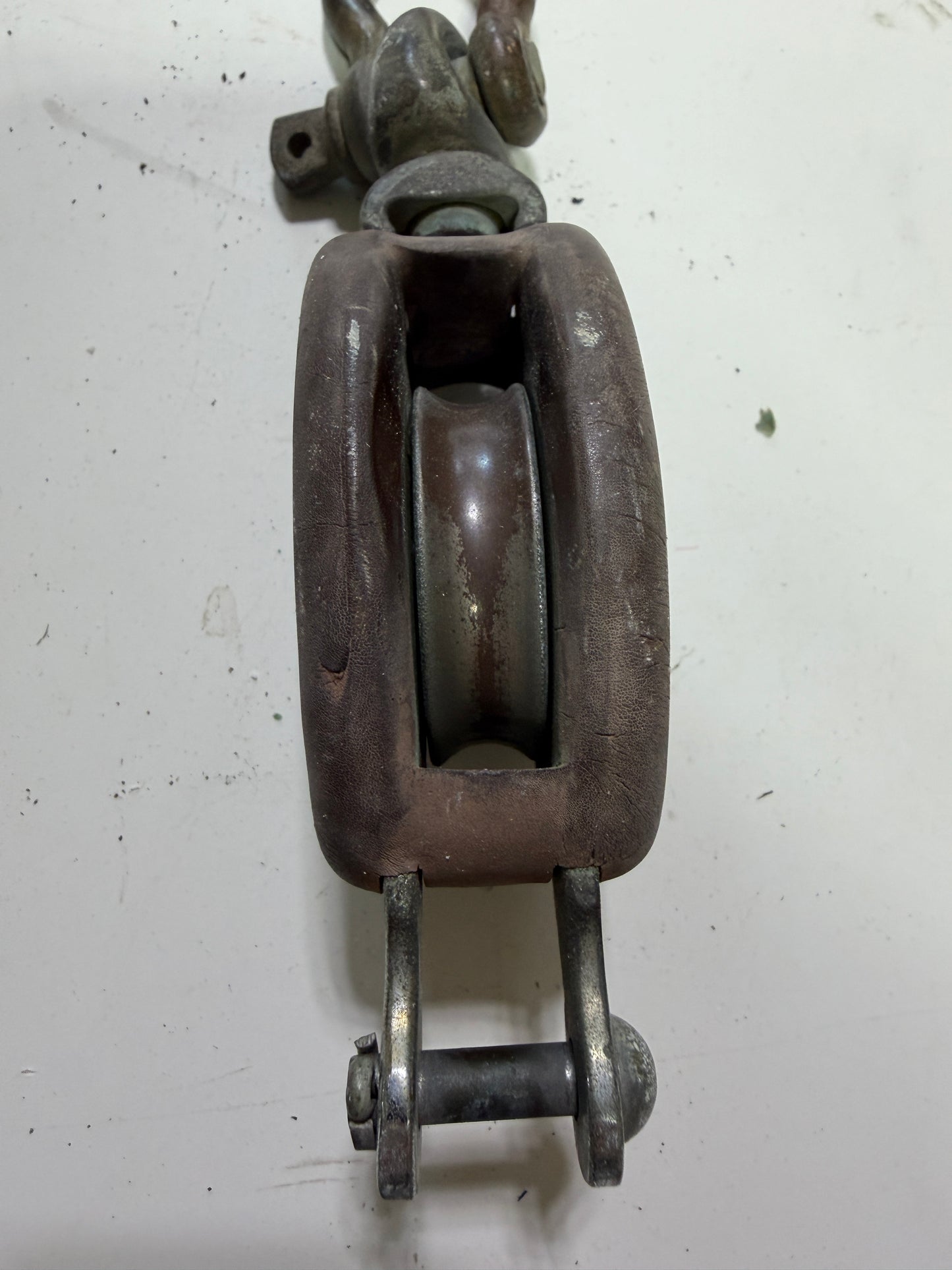 South Coast 1 7/8" Bronze Sheave Block With Beckett & Shackle - 3/8" Line