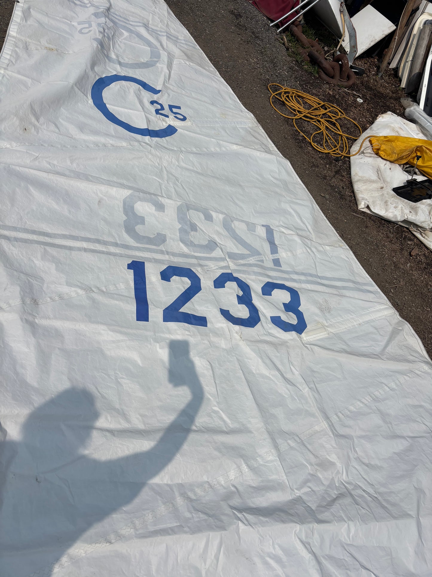 Cal 25 Mainsail - 24’4” Luff x 27’ Leech x 10’6” Foot
