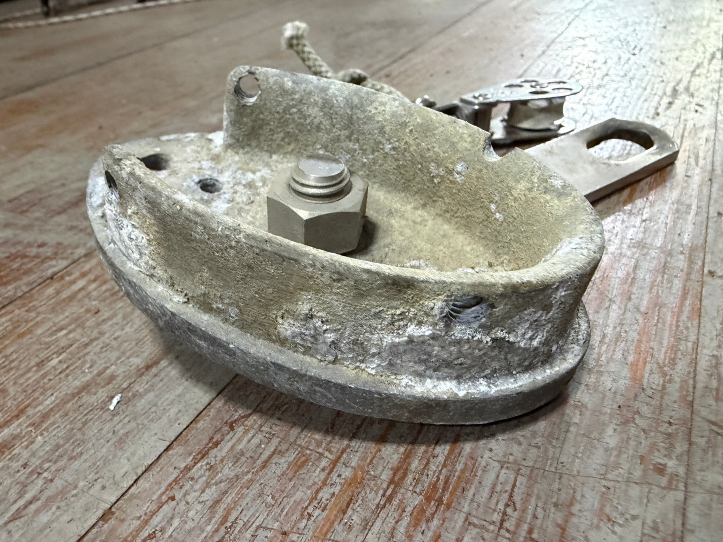 Boom Fitting 4 5/8" Long x 2 3/4" Wide