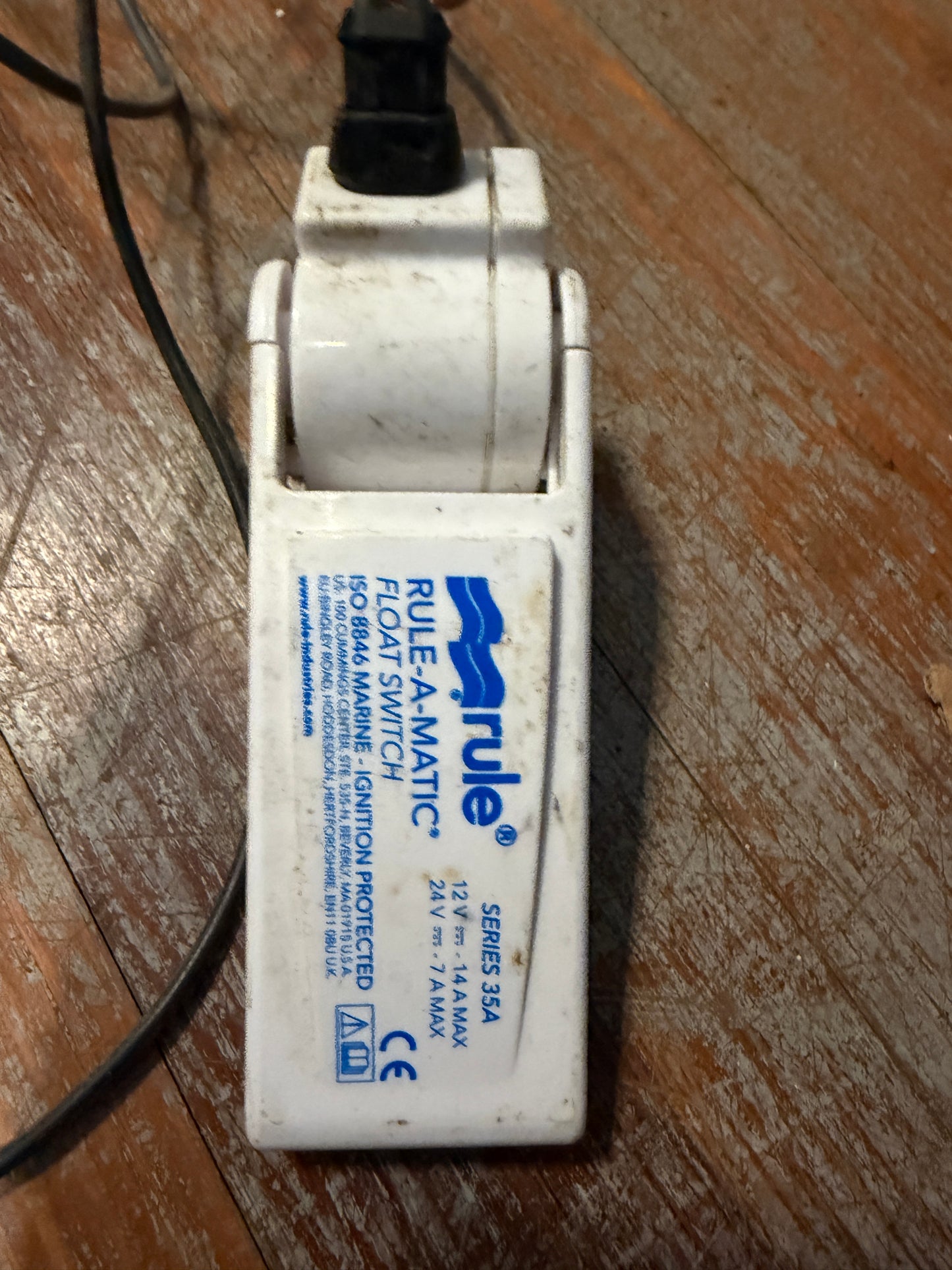 Rule-A-Matic Float Switch 35A and LoPro LP900S Bilge Pump