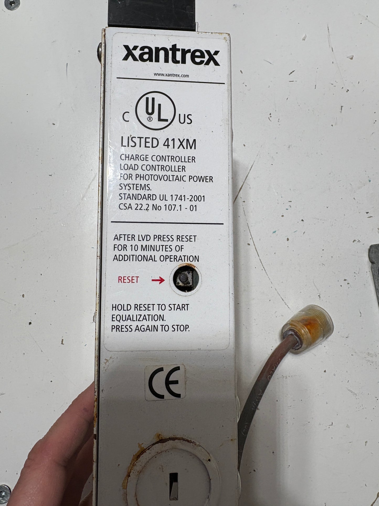 Blue Sky Solar Boost 2512i and Xantrex C35 C-Series Solar Charge Controller 40 Amps