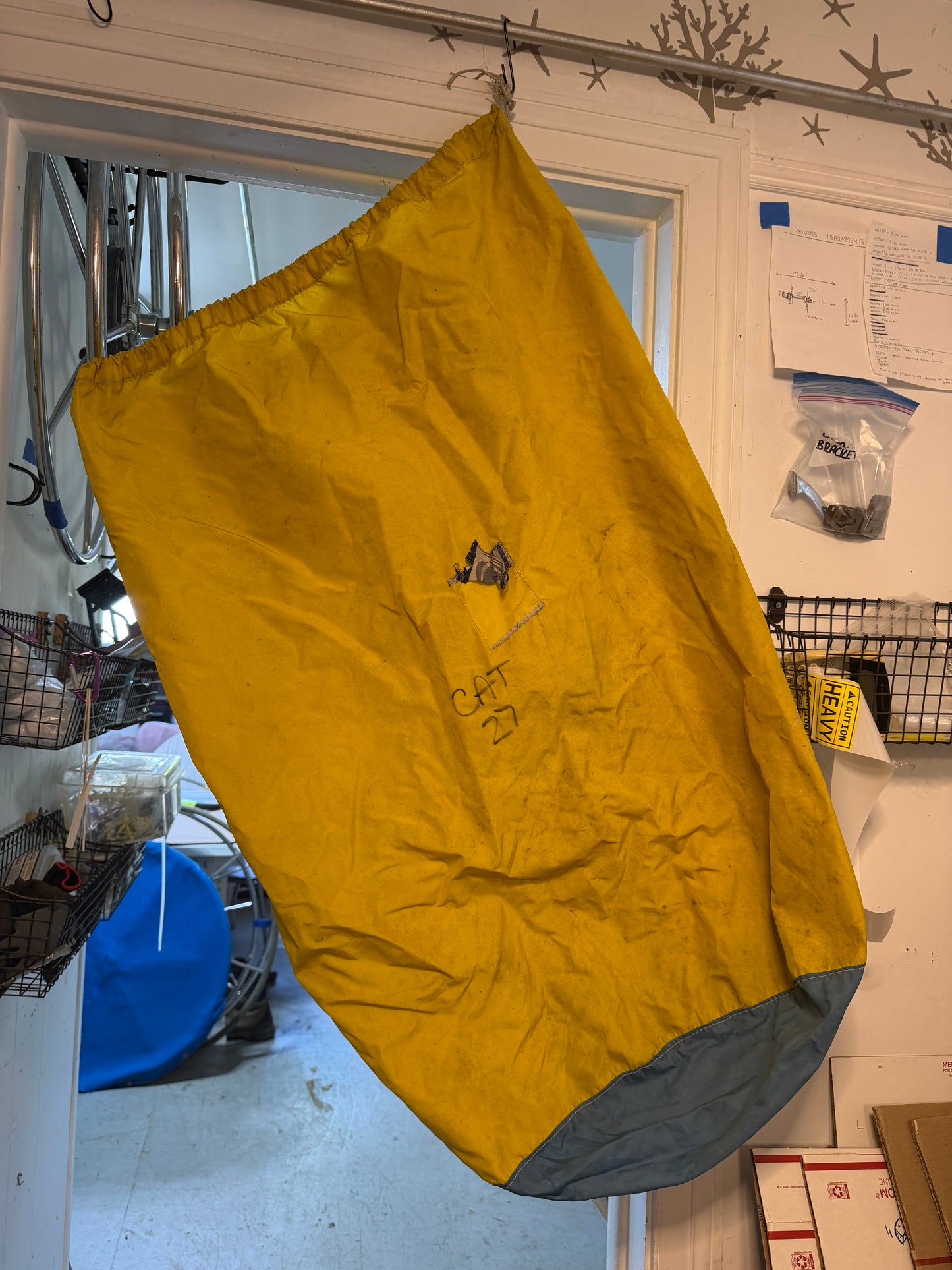 22" Diameter Base x 40" Tall Yellow & Blue Sail Bag