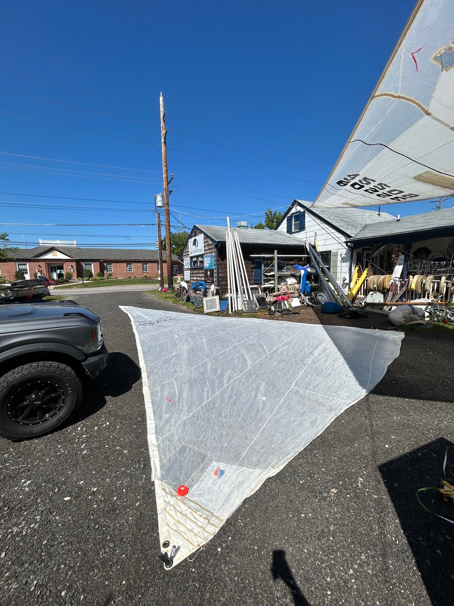 Sobstad 150% Genoa Sail (40' 8" x 39' 1 1/2" x 24' 1") (1/4" Slides) - Viking 33