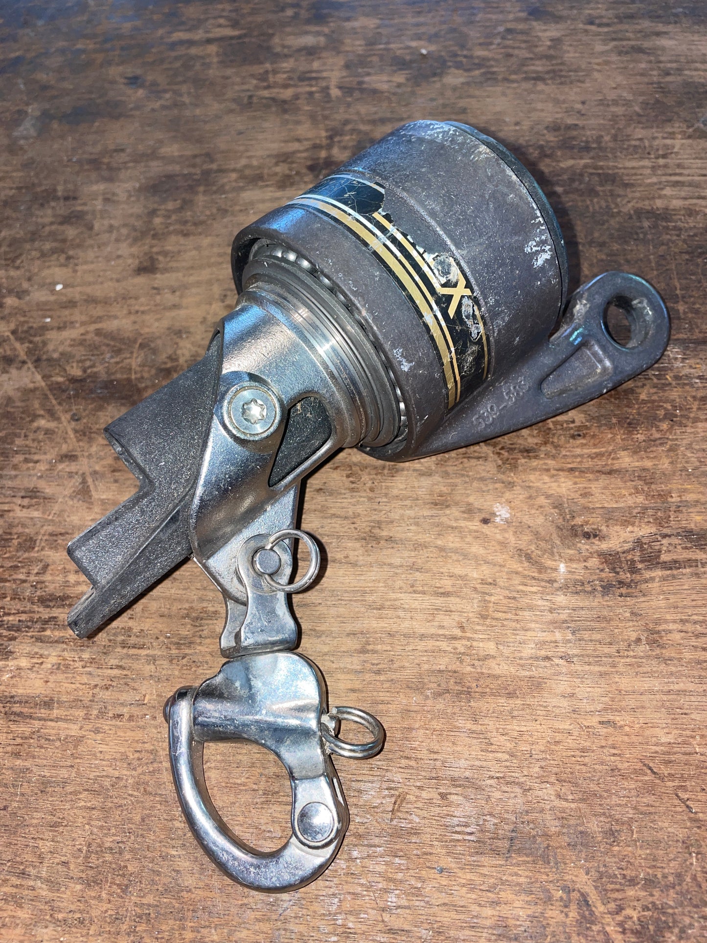 Furlex Upper Swivel- 1 1/4” x 7/8” Pole