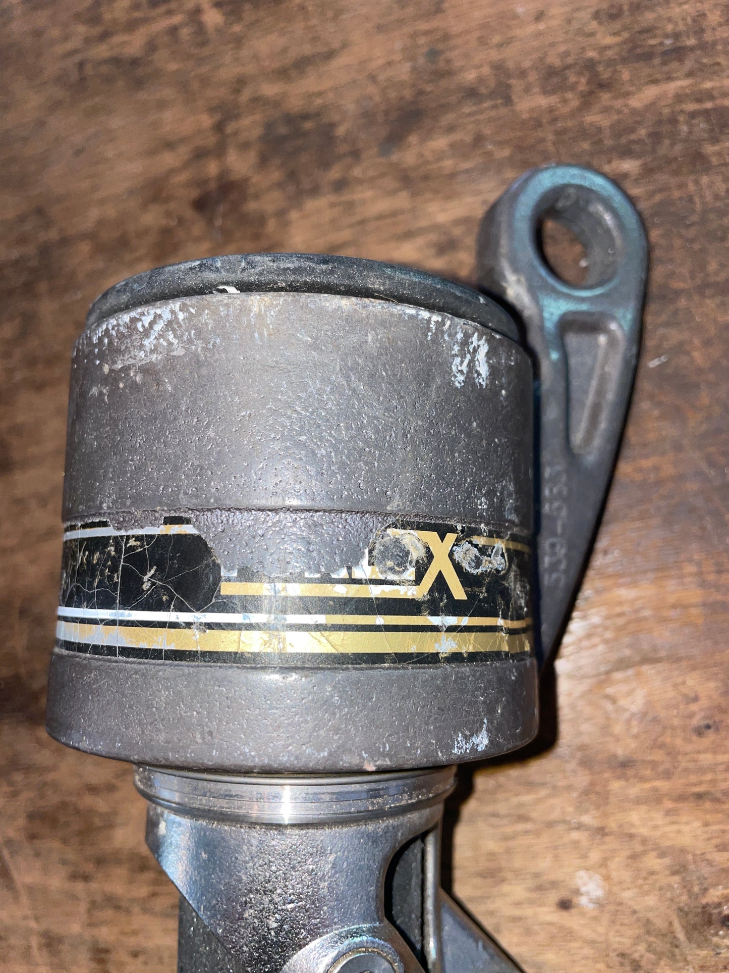 Furlex Upper Swivel- 1 1/4” x 7/8” Pole