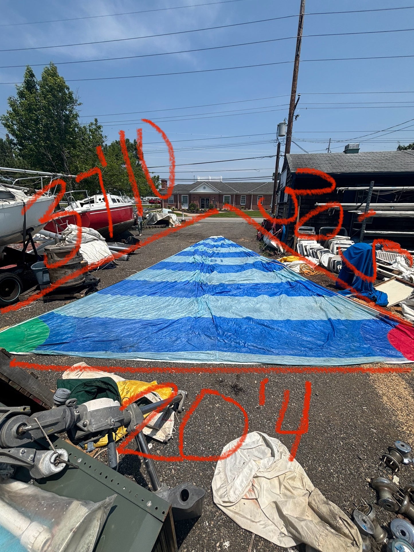 Hunter 28.5 Spinnaker - 37’10” x 37'10” x 20’4”