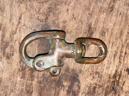 Bronze 9/16” Swivel Bail Shackle