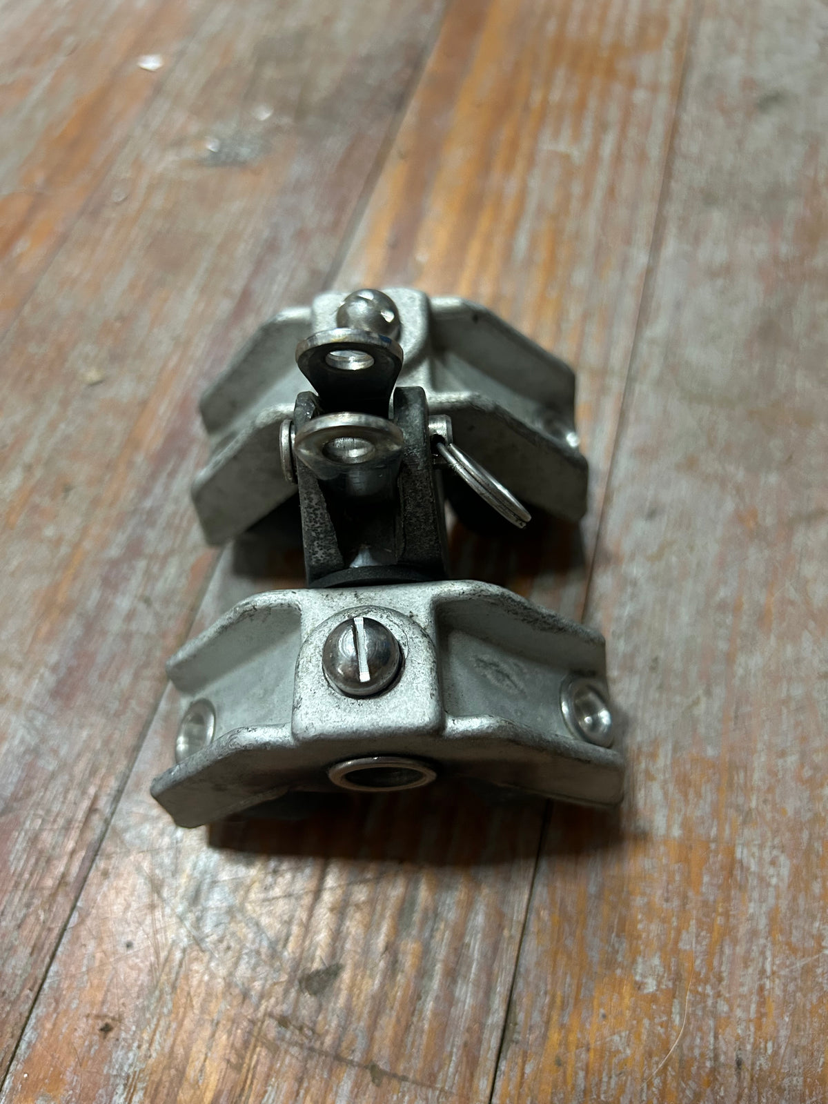 Traveler Car / Mainsheet Track Car - 1" Track - 4 Sheave