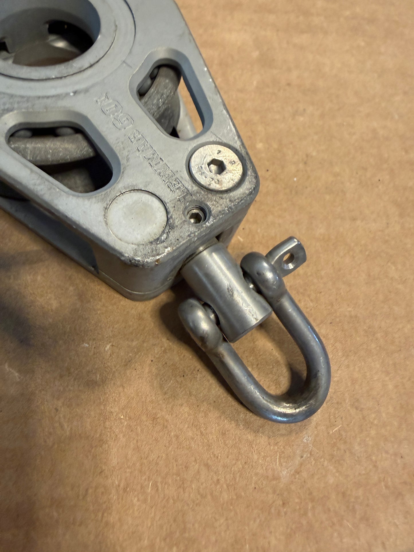 Lewmar 60I Single Sheave Swivel Block - 2 3/8" Sheave - 1/2" Line