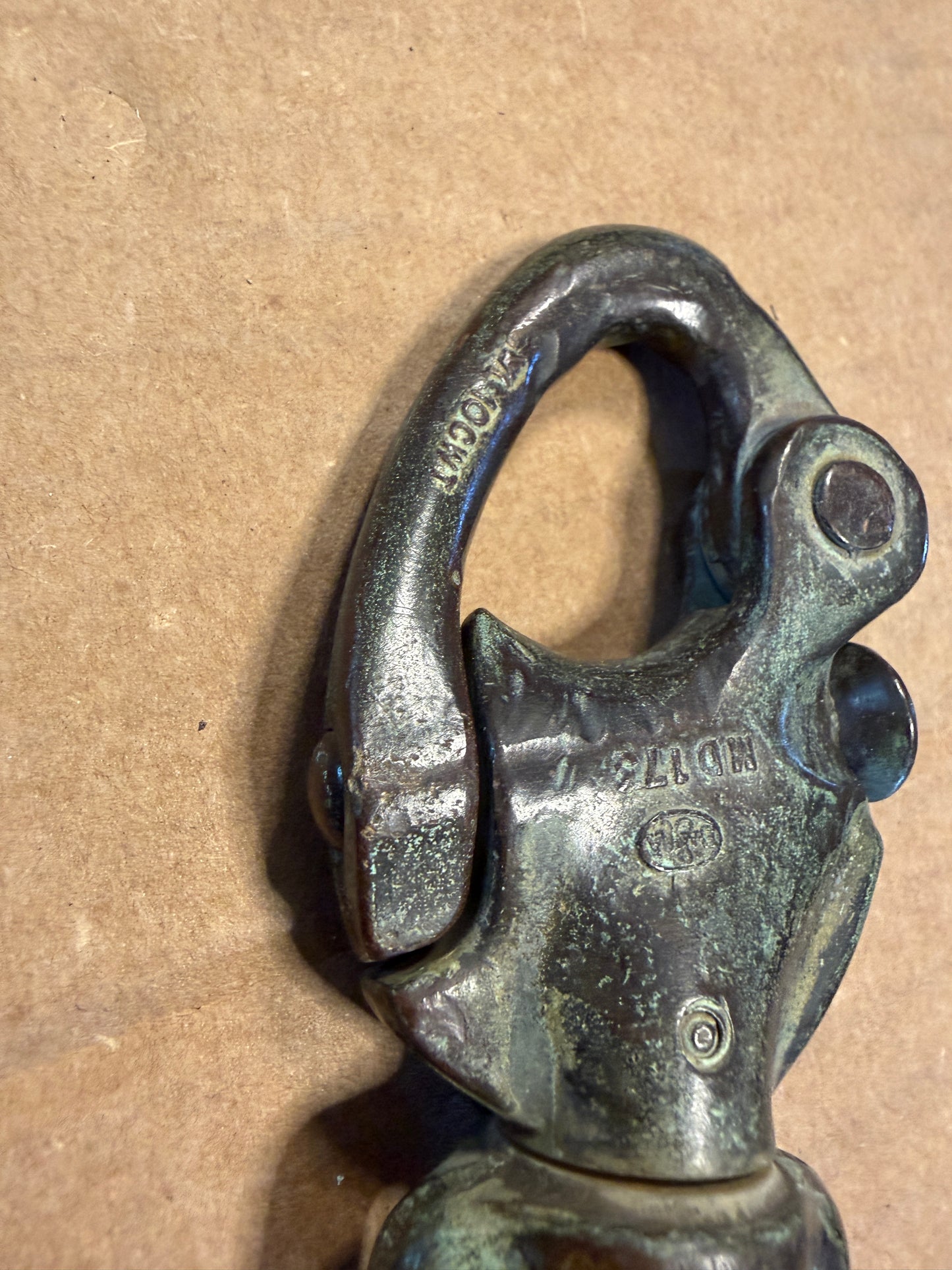 Solid Bronze B&A Swivel Bail Shackle 11/16”