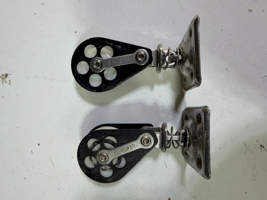 PAIR Schaefer 1 1/2” Sheave Spring Loaded Standing Block- 7/16” Line