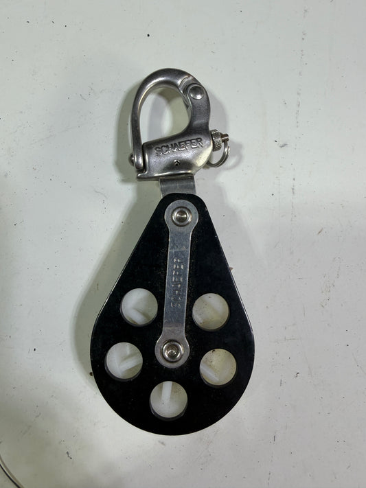 Schaefer 2” Single Swivel Block with Attached Shackle- 7/16” Line