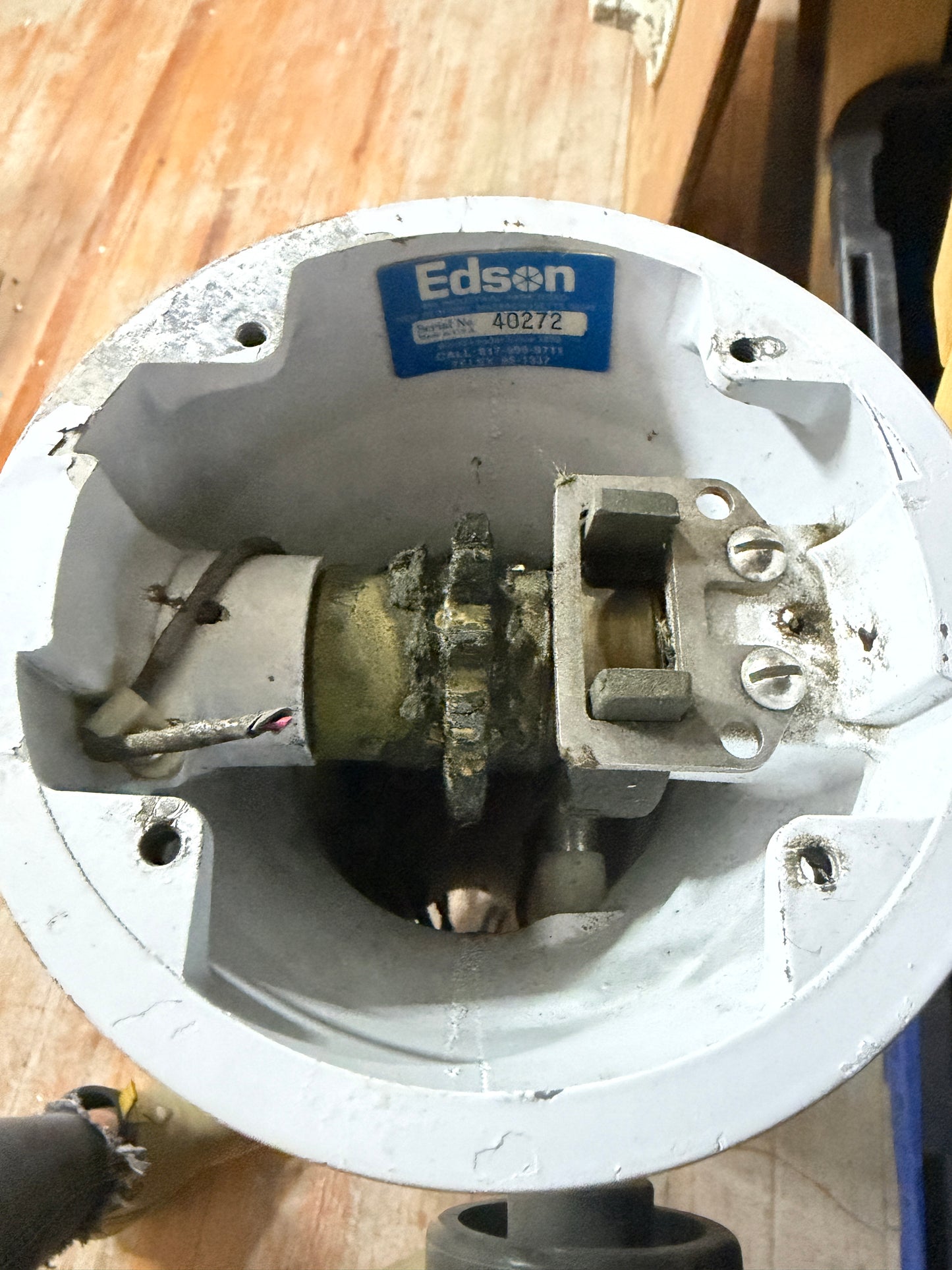 Edson Pedestal MODEL 40272