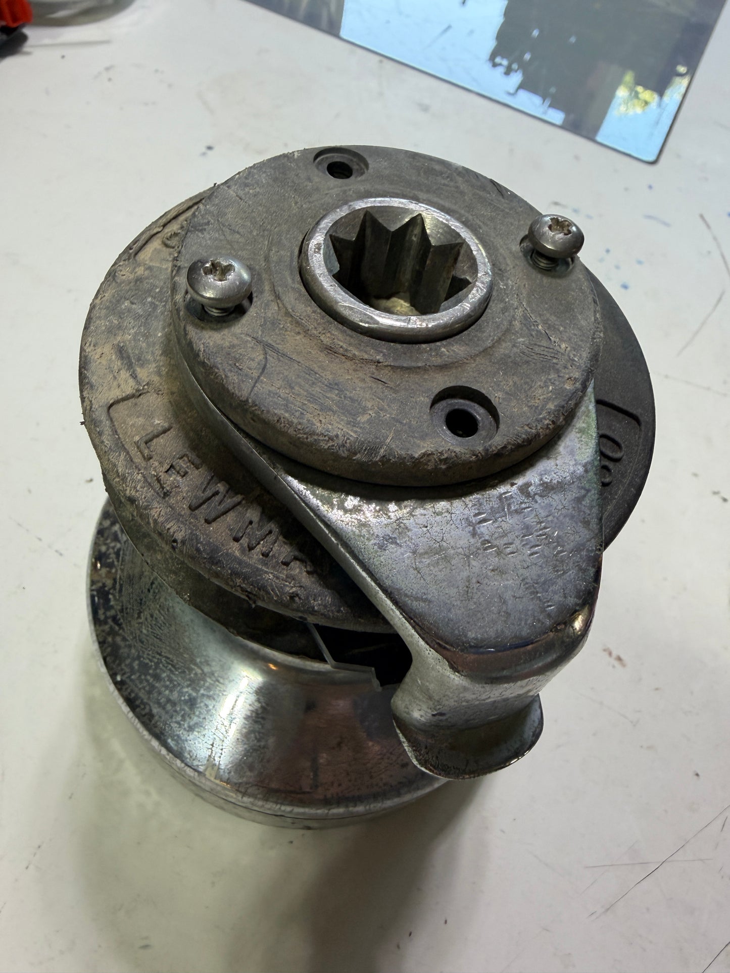 Lewmar 30 Self Tailing Winch - AS IS CONDITION