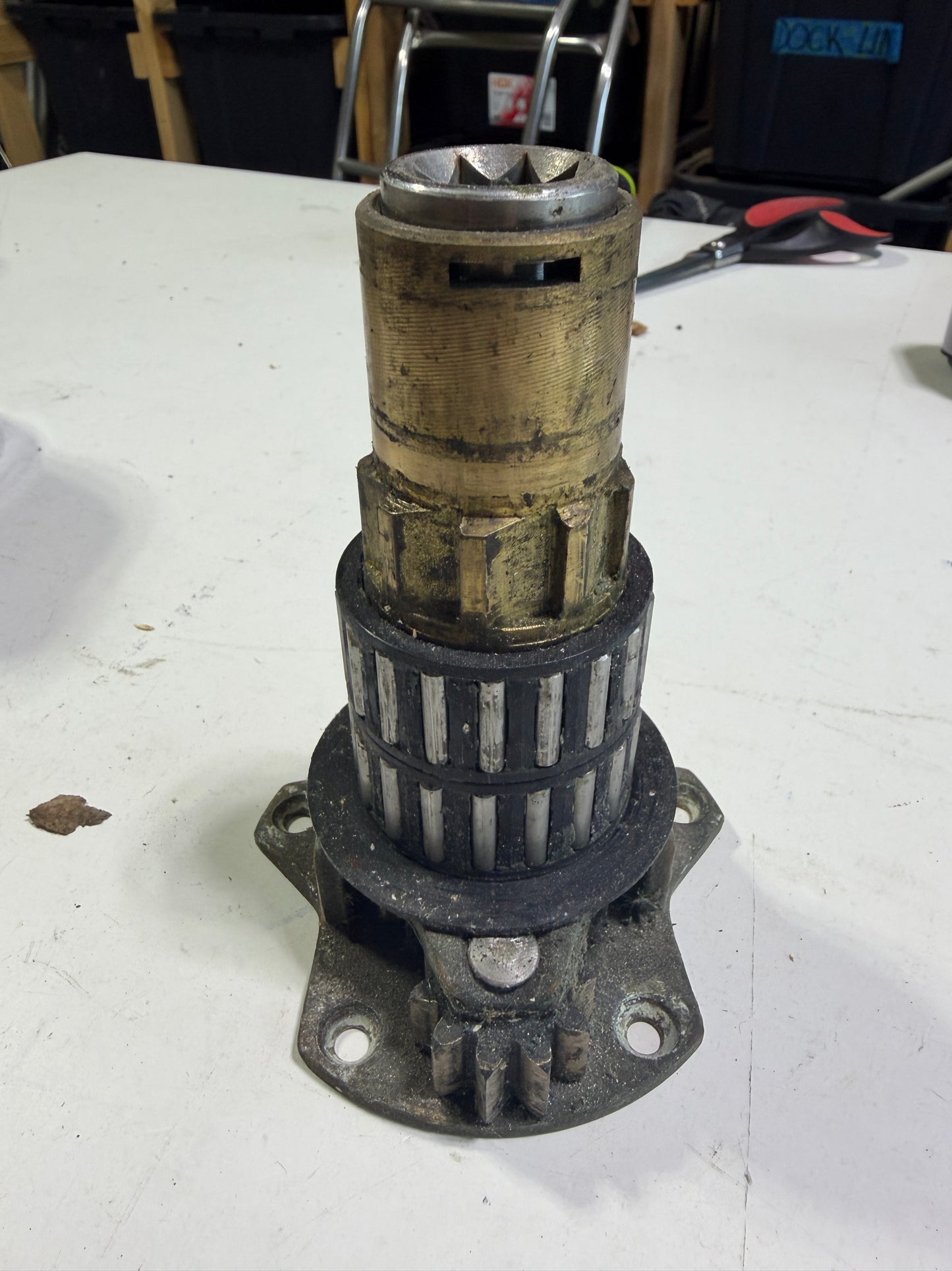 Lewmar 16 Self Tailing Winch - PARTS ONLY