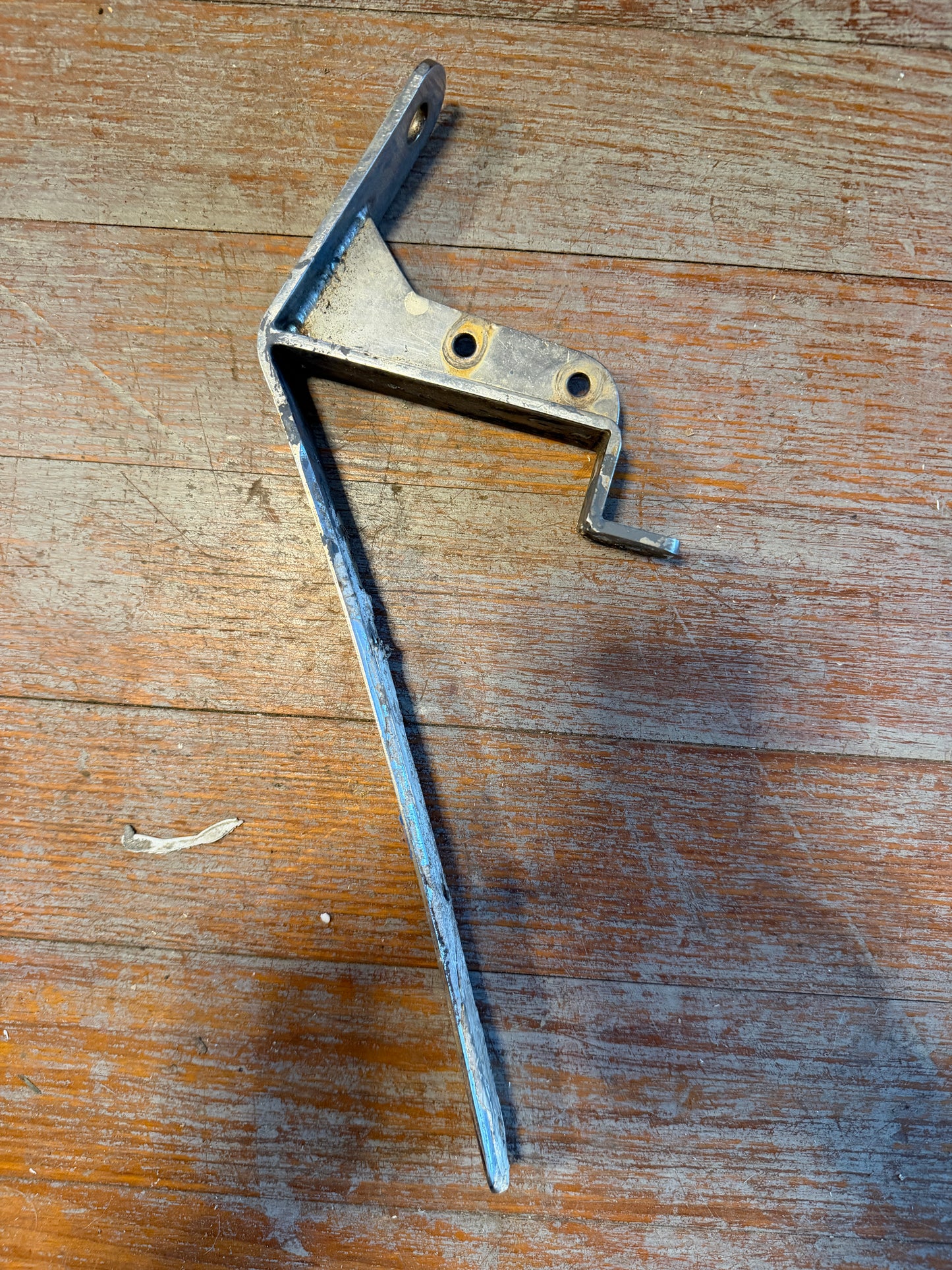 Stainless Steel Bow Strap - 11"