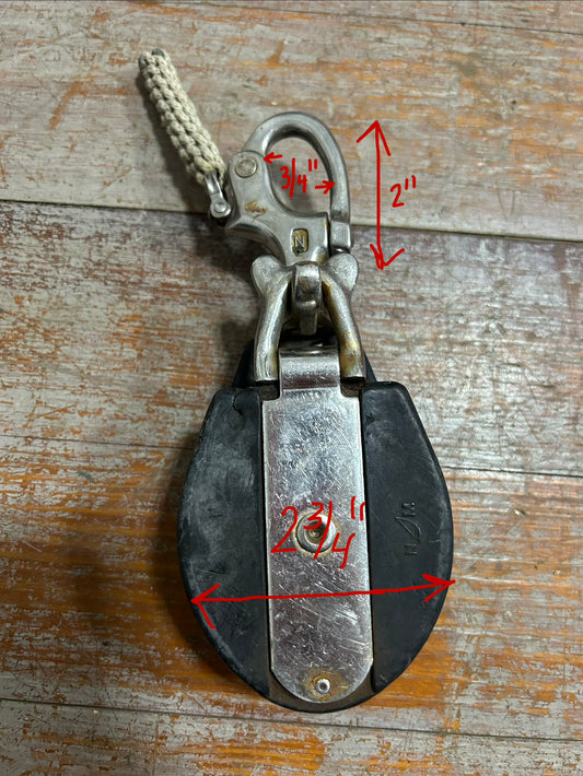 Nicro Marine Snatch Block with Trigger Snap Shackle – 2¾” Sheave - Humphries IOR