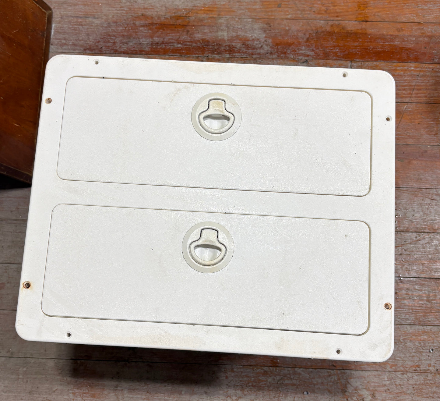 Molded fiberglass marine 2-drawer storage unit