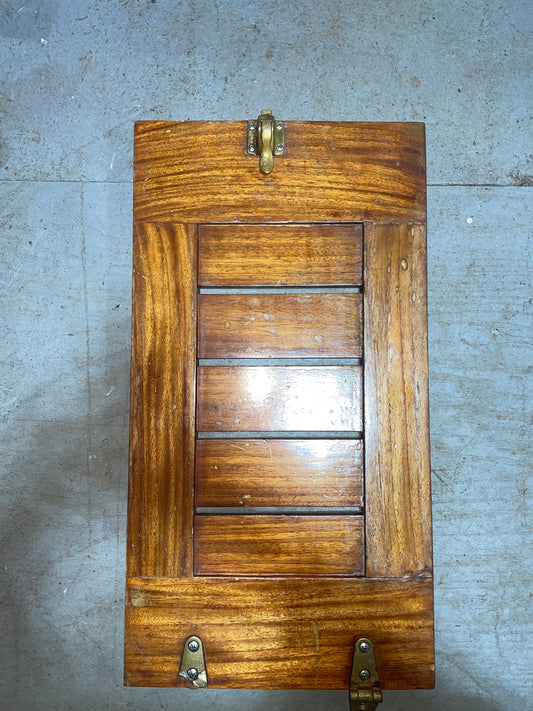 Cabo Rico 38 Paneled Interior Door - Varnish Issue - Broken Hinge