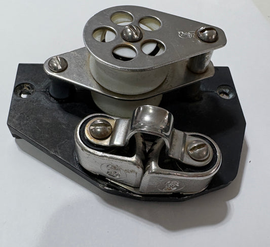 Schaefer 1 1/8" Track Car / Traveler Car - 1 1/2" Double Sheave With Cam Cleat;