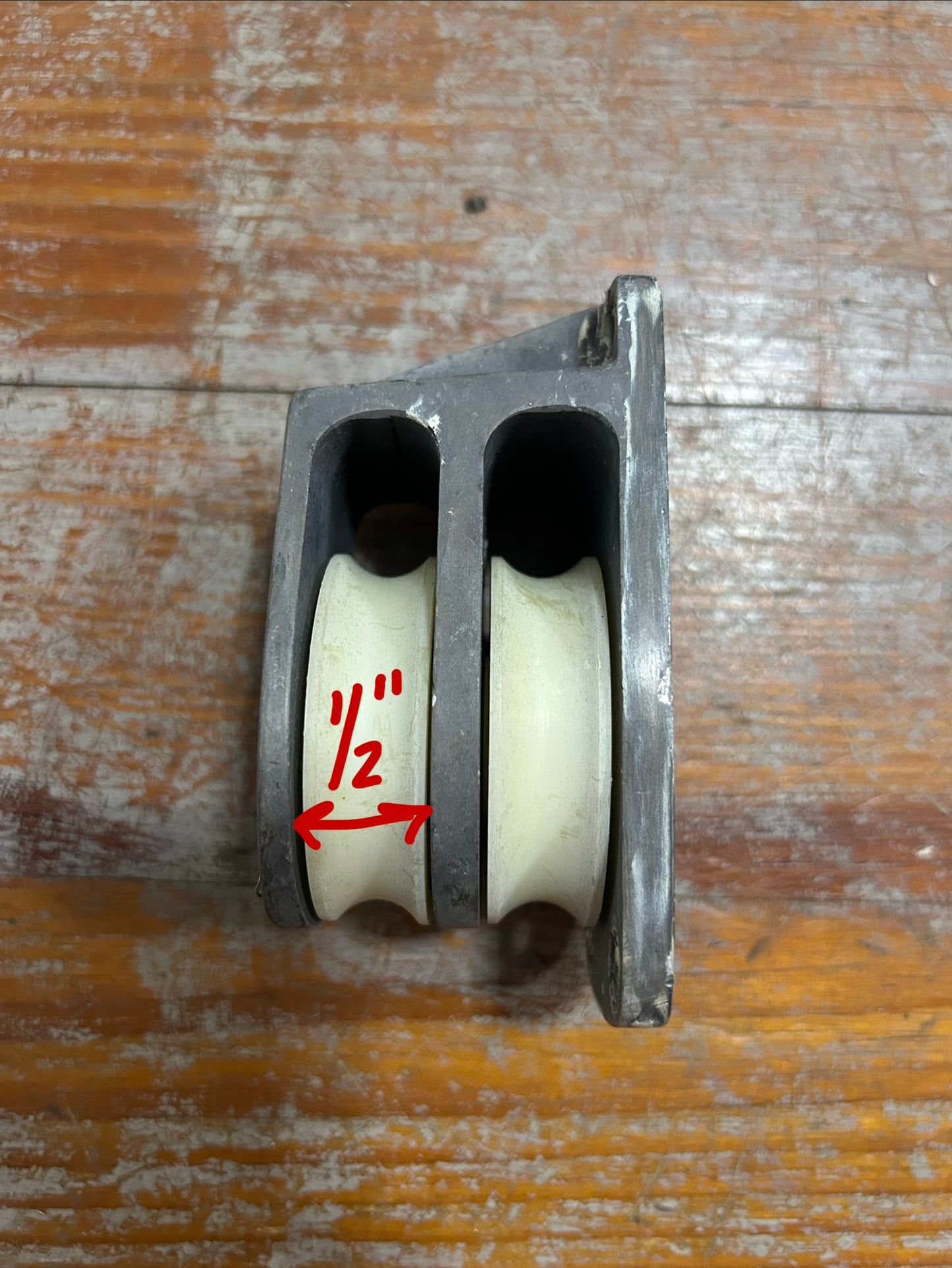 Lewmar Double Deck-Mount Block – 2” Sheaves, 1/2” Line
