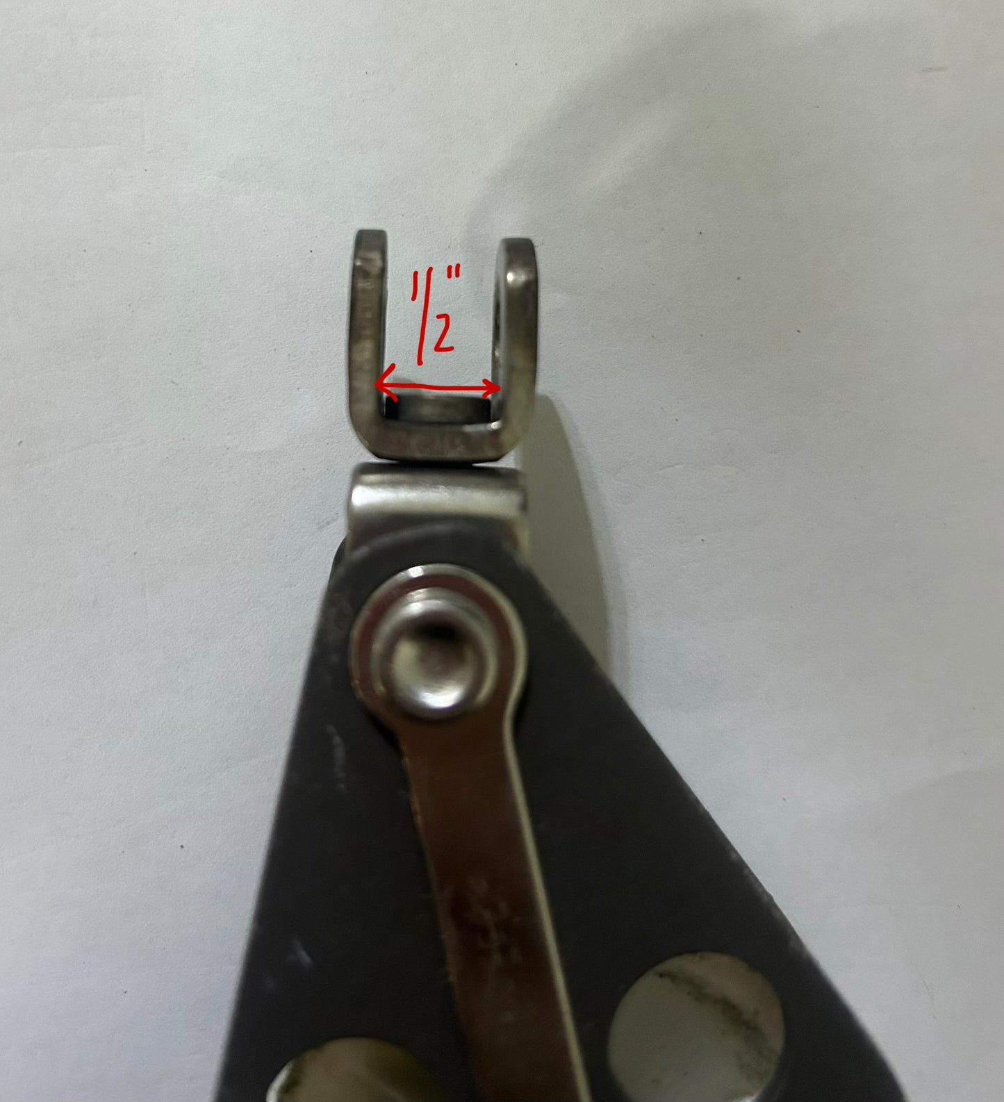Schaefer Single Block – 2-1/2” Sheave w/ Swivel Eye  - Humphries IOR