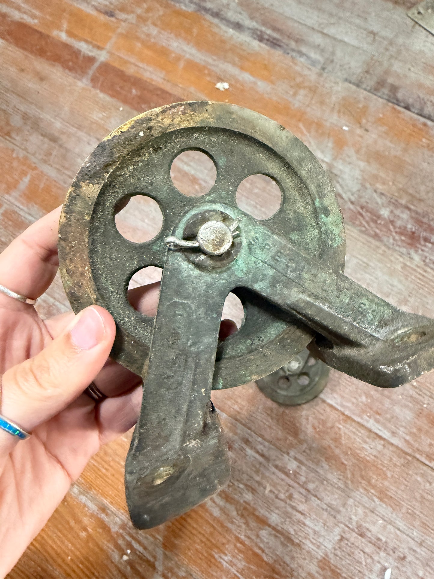 Single Yacht Specialties 4" Pedestal Pulley