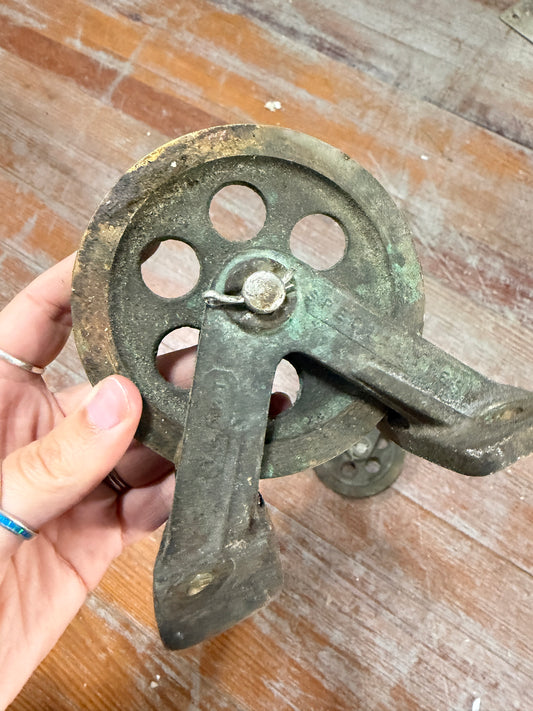 Single Yacht Specialties 4" Pedestal Pulley