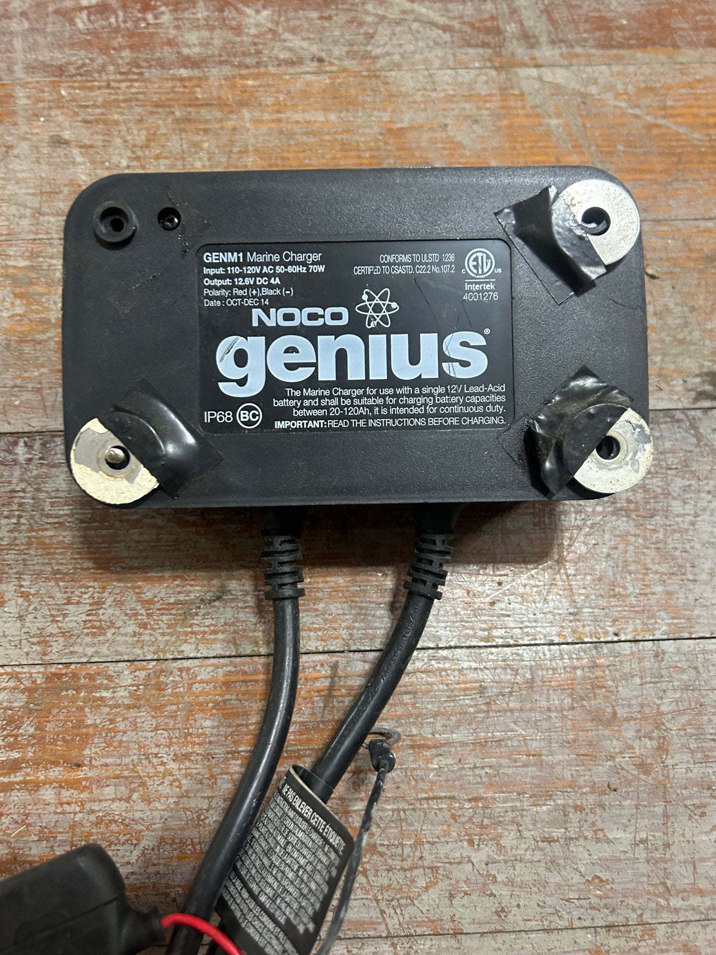 NOCO Genius GEN1 Mini 4A Marine Battery Charger 12V 1 Bank Onboard Smart Charger