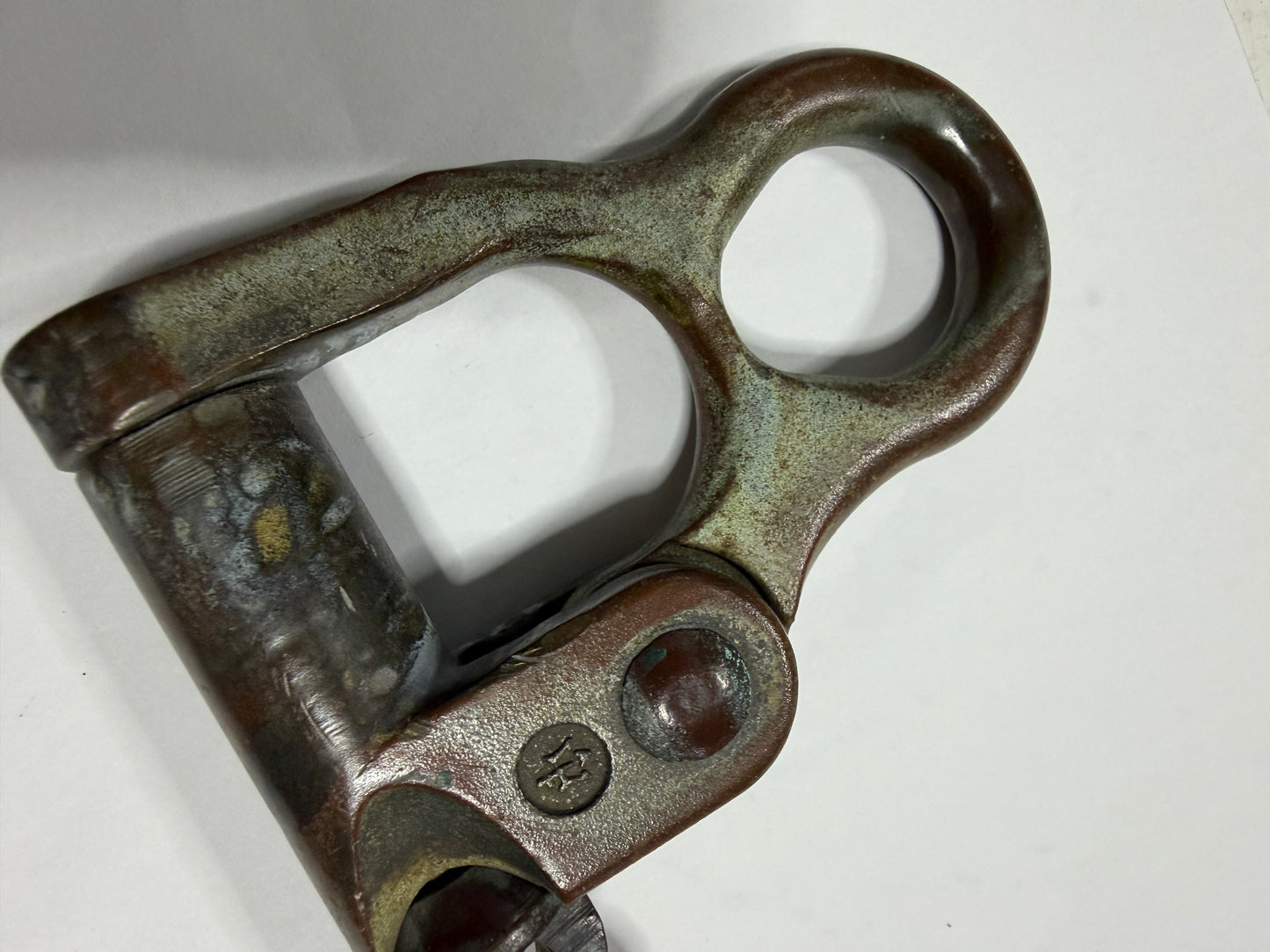 Vintage #2 Merriman Bronze Halyard Shackle