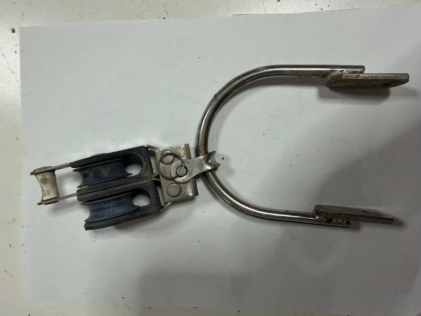 Small Boom Bail With Harken Double Block - 2 5/8" Boom Width