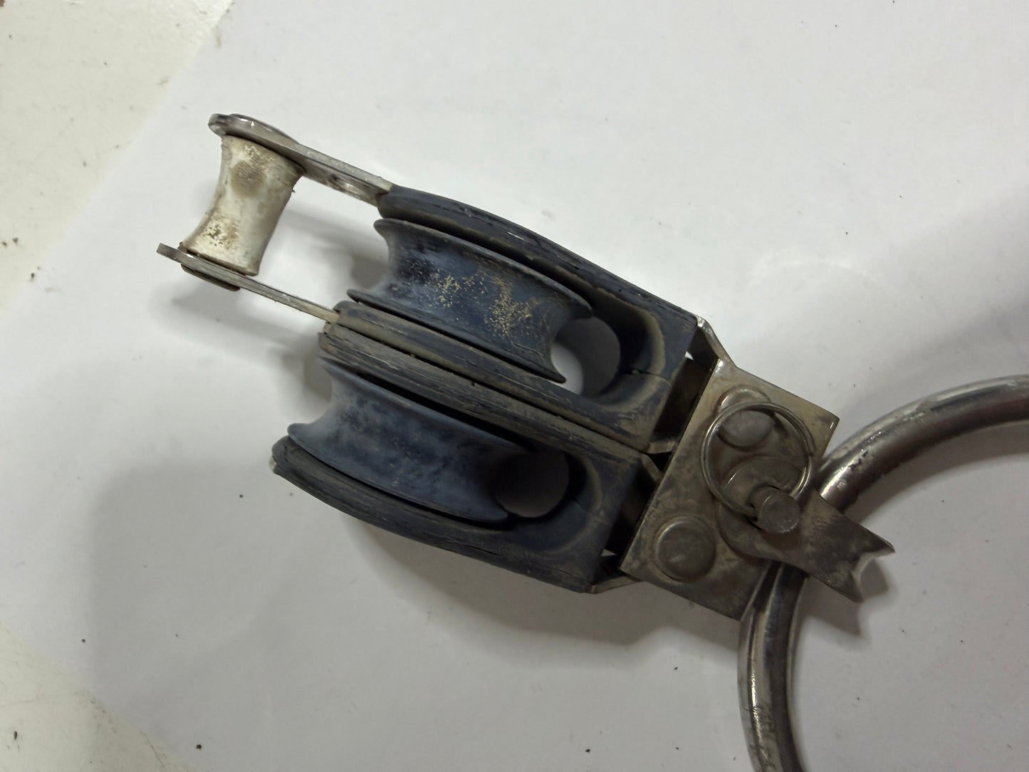 Small Boom Bail With Harken Double Block - 2 5/8" Boom Width