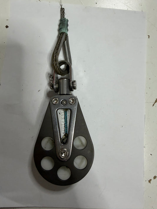Schaefer 2” Sheave Single Swivel Block- 3/8” Line