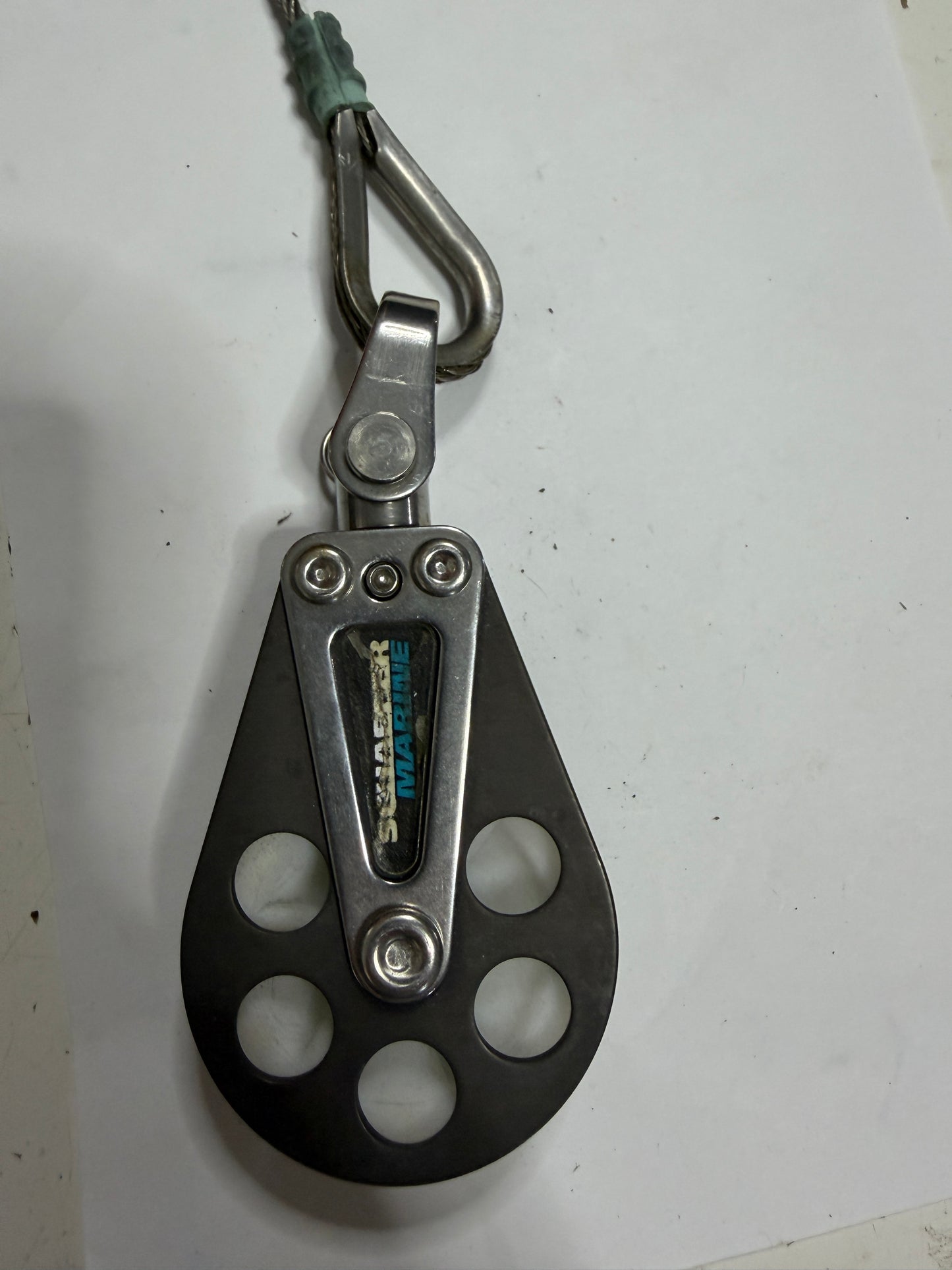 Schaefer 2” Sheave Single Swivel Block- 3/8” Line
