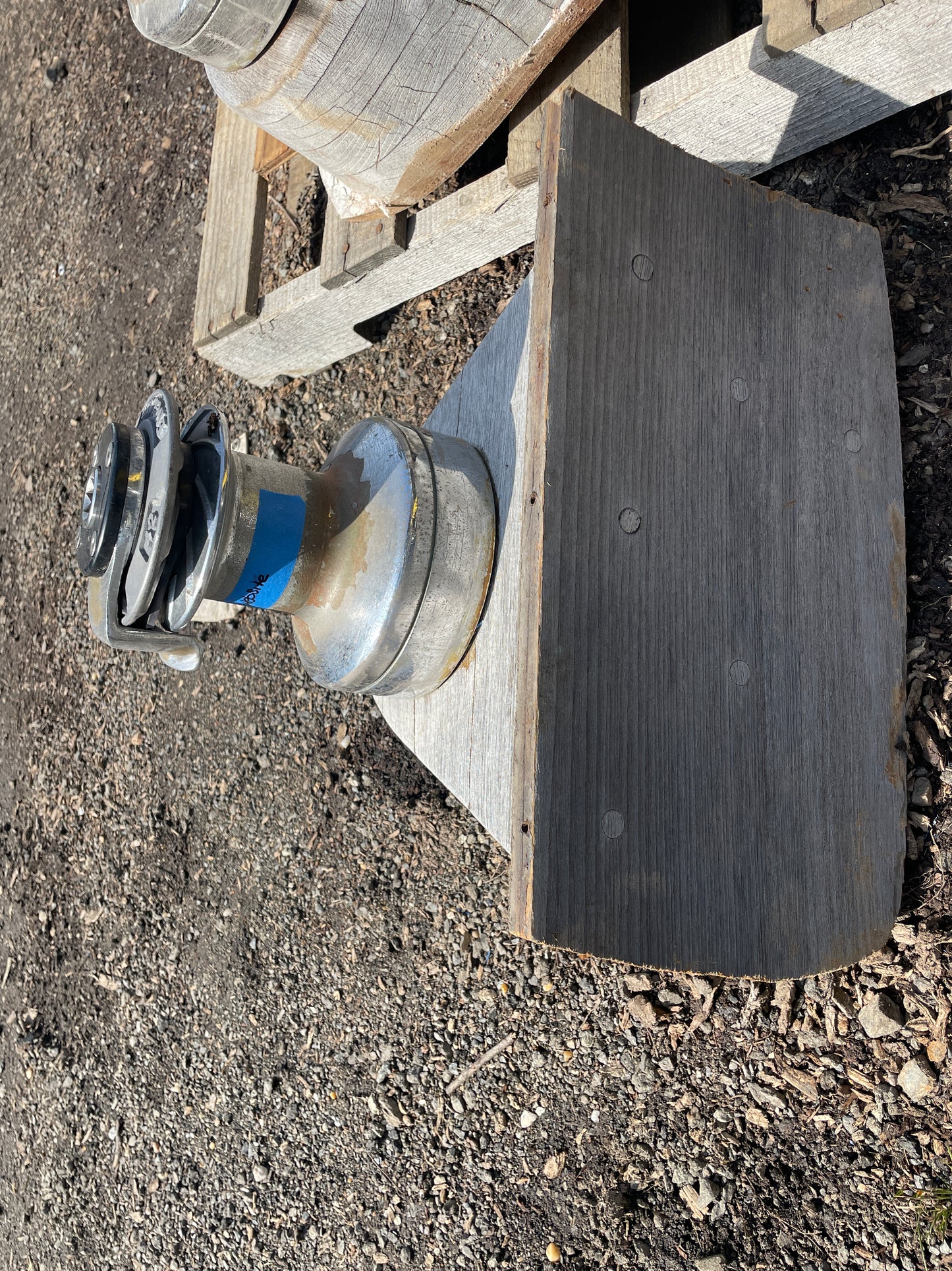 Lewmar 42 Self Tailing Winch - CHROMED OR ALUMINUM BODY