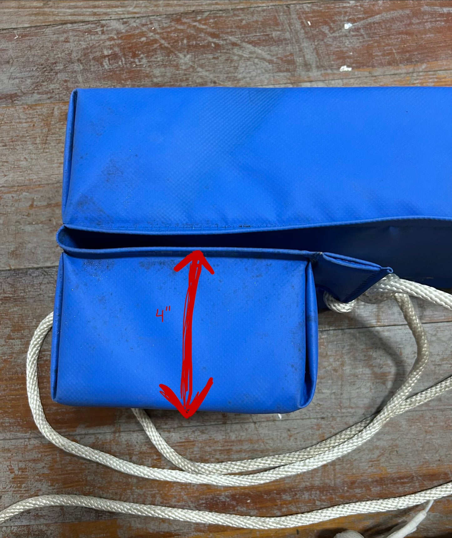 Hull Hugr 24” x 6" Blue Cushion Bumper with Rope