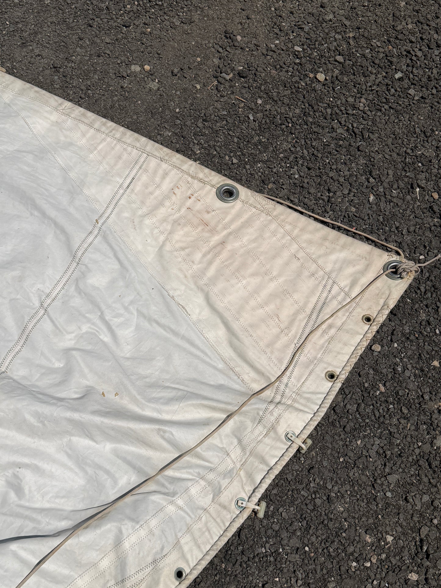 HOOD Main Sail - 44' Luff x 40'2" Leech x 10'8" Foot