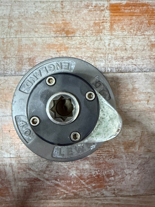 Lewmar 40 Single Speed Self Tailing Winch - Older Style With Metal Jaw