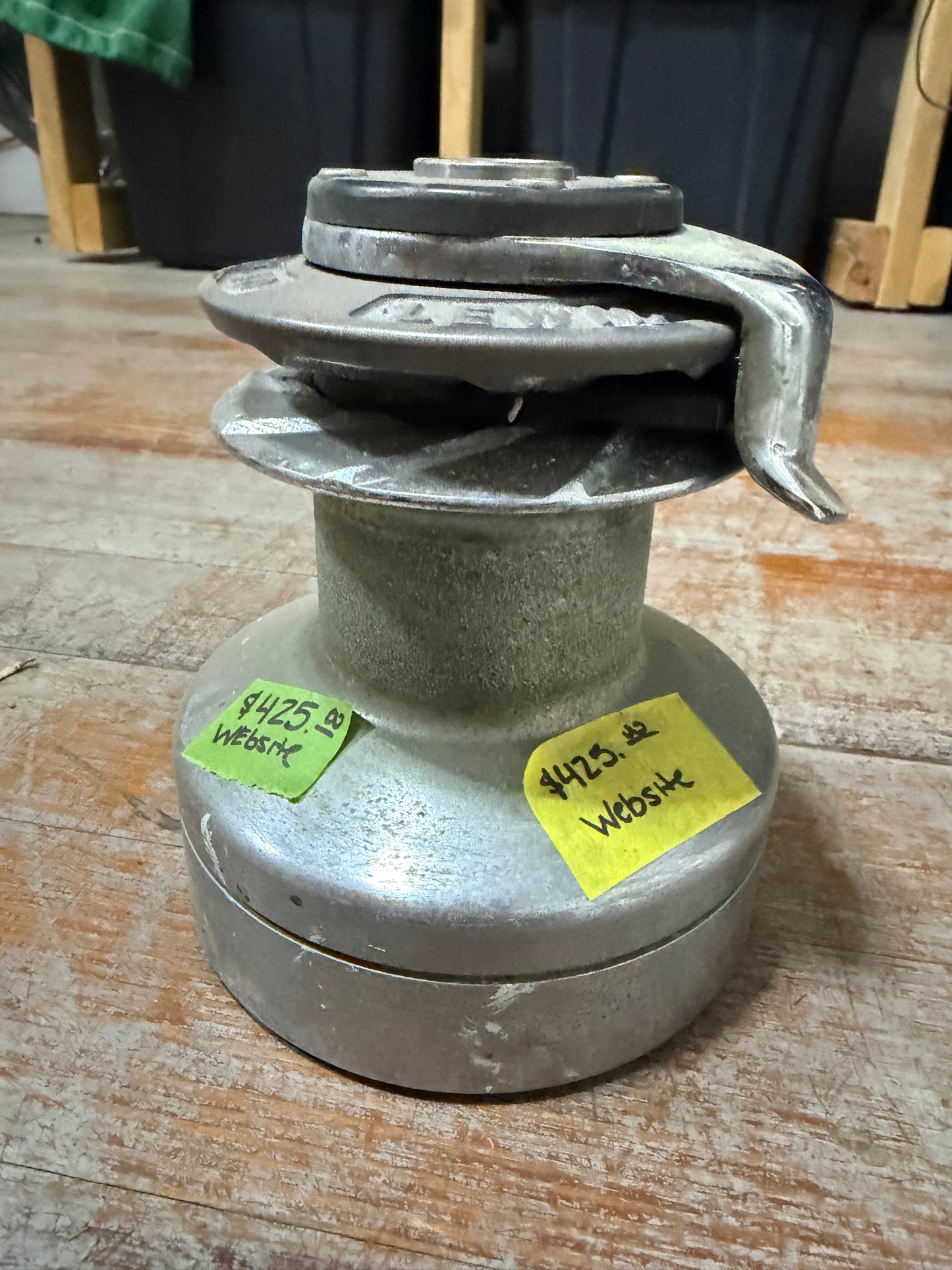 Lewmar 40 Single Speed Self Tailing Winch - Older Style With Metal Jaw