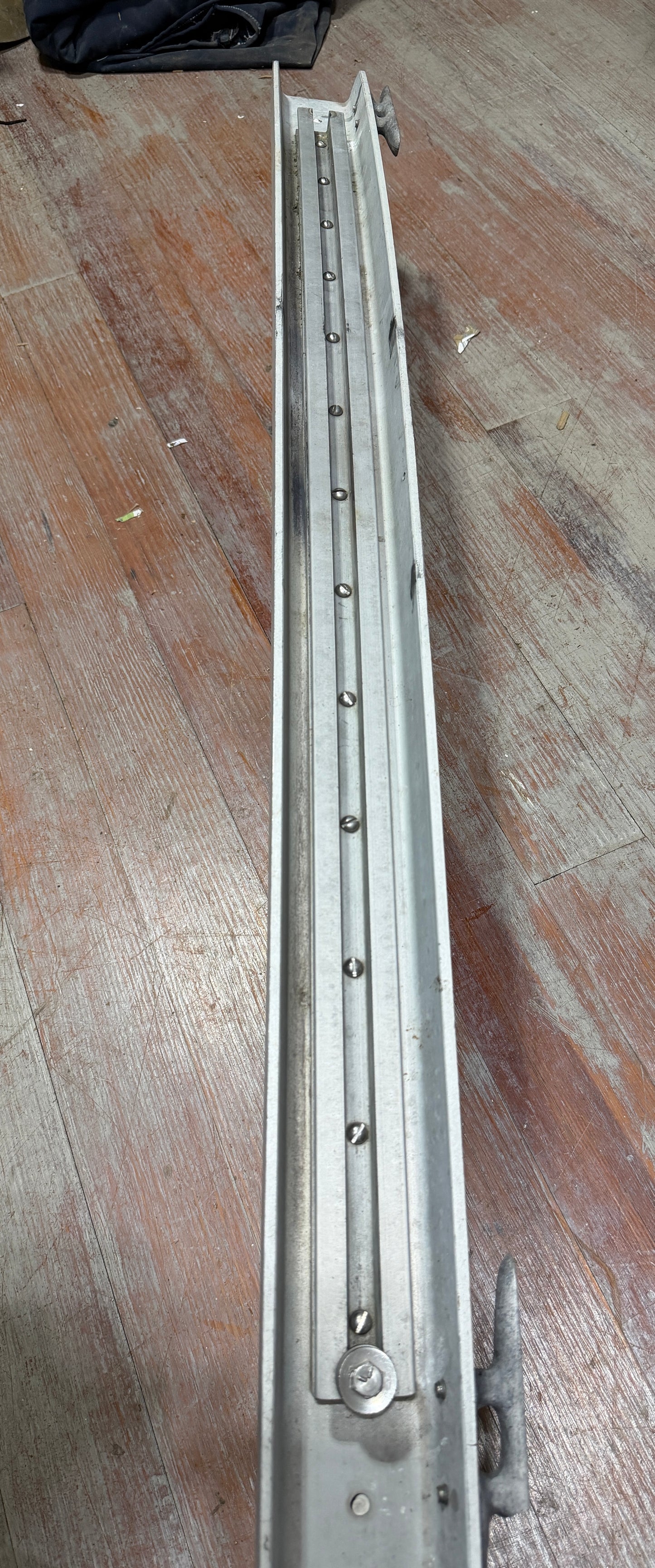 Arched Raised Aluminum Traveler - T Track - 1 1/2" Track