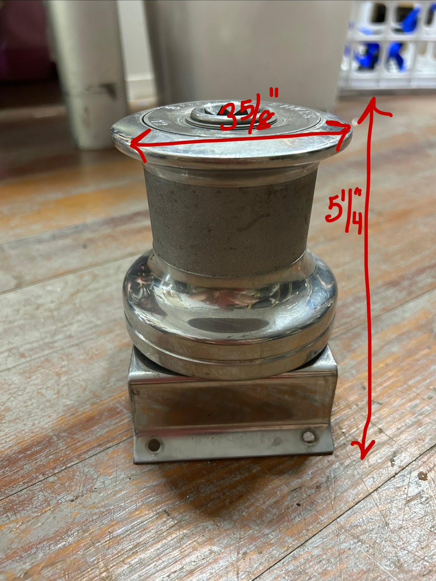 Enkes 12 Two-Speed Winch w/ Stainless Mast Mount Base – Needs Service