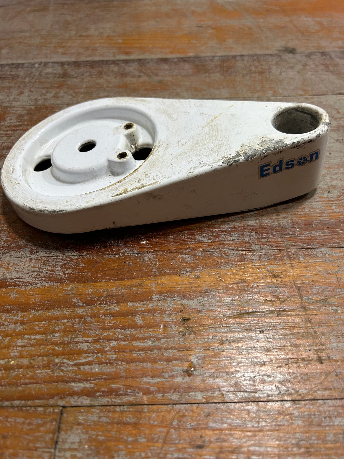 Edson Pedestal Mounting Device / Used