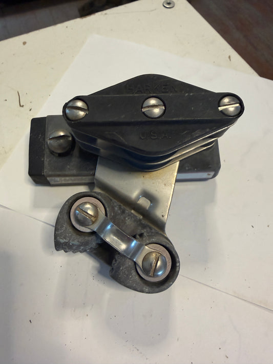 HARKEN DOUBLE SHEAVE WITH CAM CLEAT - 1” TRACK / TRAVELER END CAR