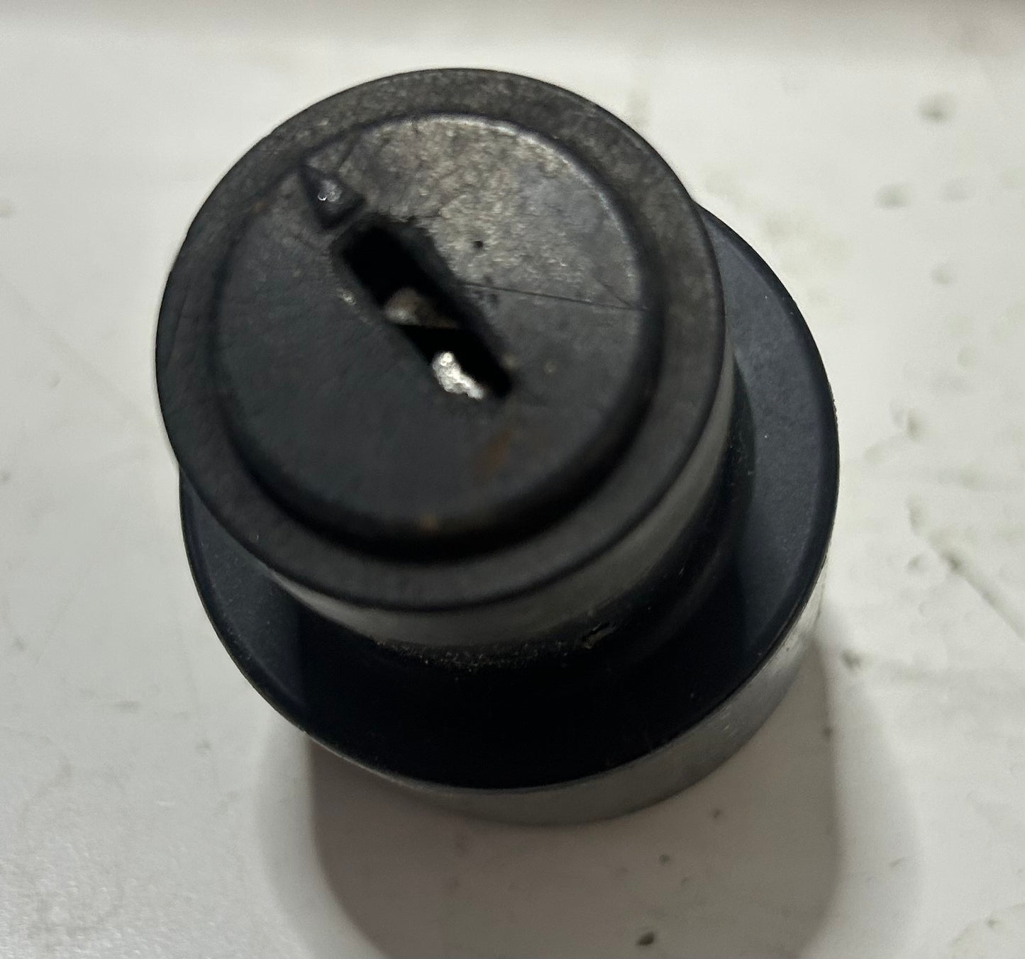Fuji Electric LE-90 Ignition Starter Switch ST BAT ACC IGN DC 3-Terminal
