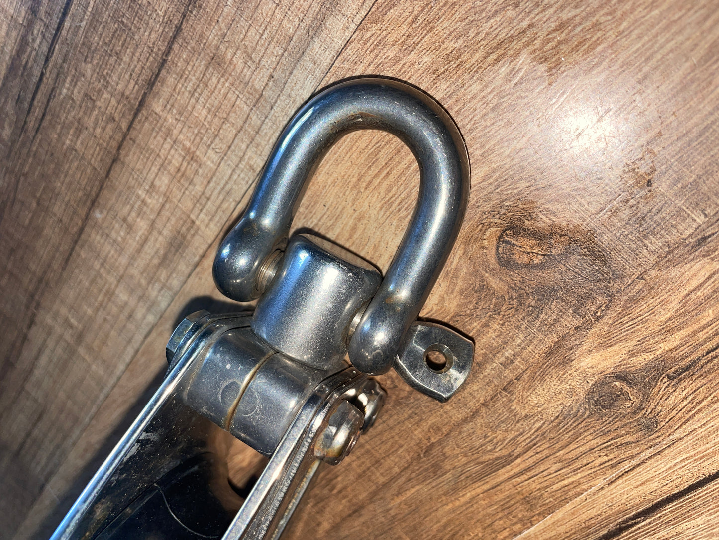 Large Schaefer 3 1/4” Sheave Single Swivel Block With Shackle - 9/16” Line