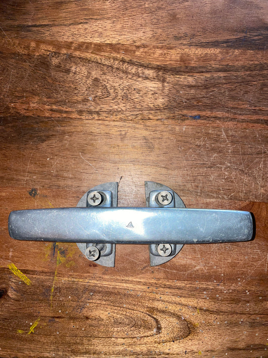 8” Aluminum Deck Cleat With Hardware & Backing Plates